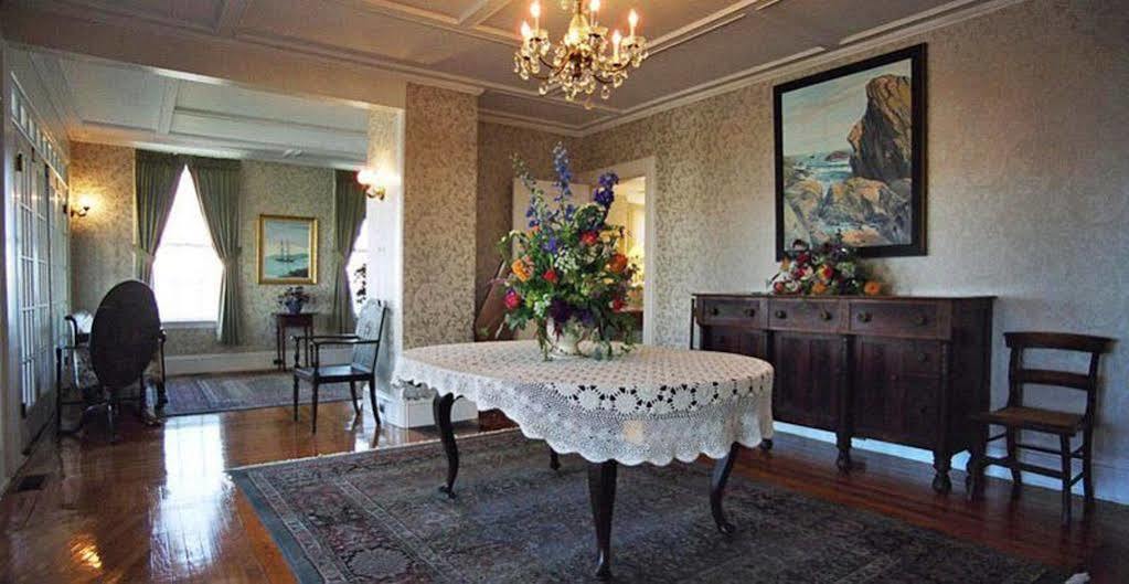 Ocean House Hotel At Bass Rocks Глостер Экстерьер фото