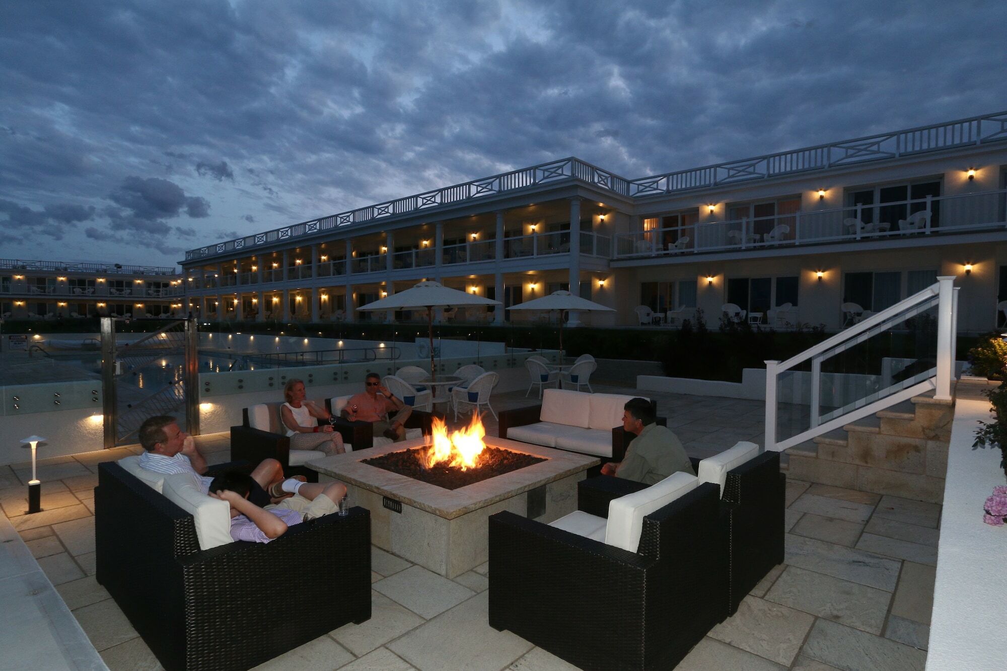 Ocean House Hotel At Bass Rocks Глостер Экстерьер фото