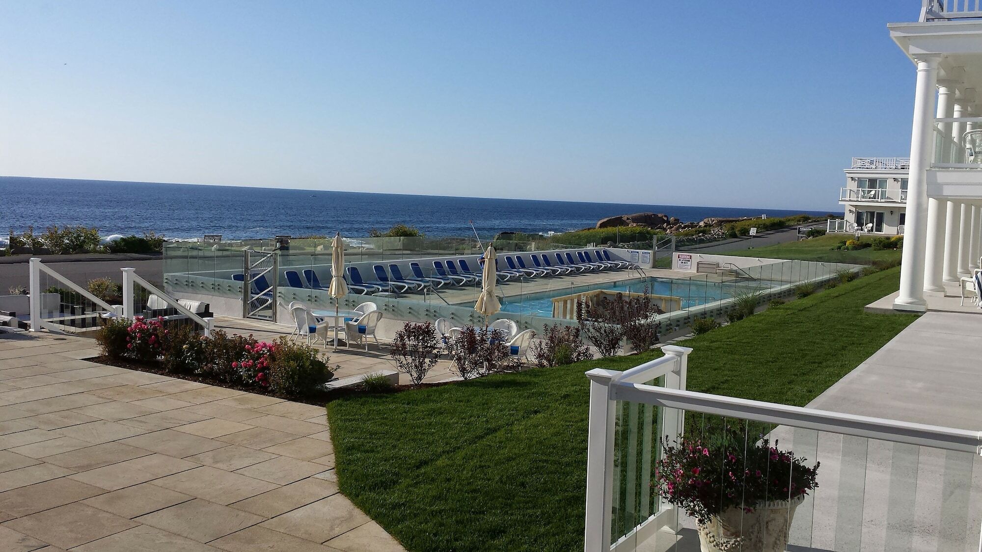 Ocean House Hotel At Bass Rocks Глостер Экстерьер фото